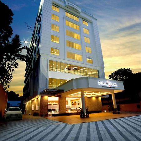 Hotel Chrysoberyl Kottayam Bagian luar foto